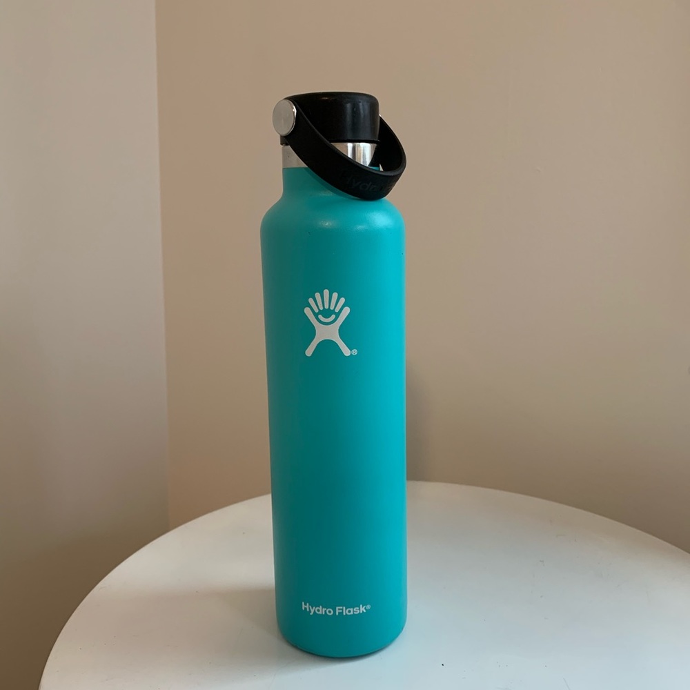 Teal Blue Hydroflask Water Bottle 24 oz